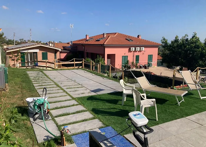 Casa Vacanze Immersa Tra Le Colline, Vicinissima Al Mare E Con Nuova Piscina