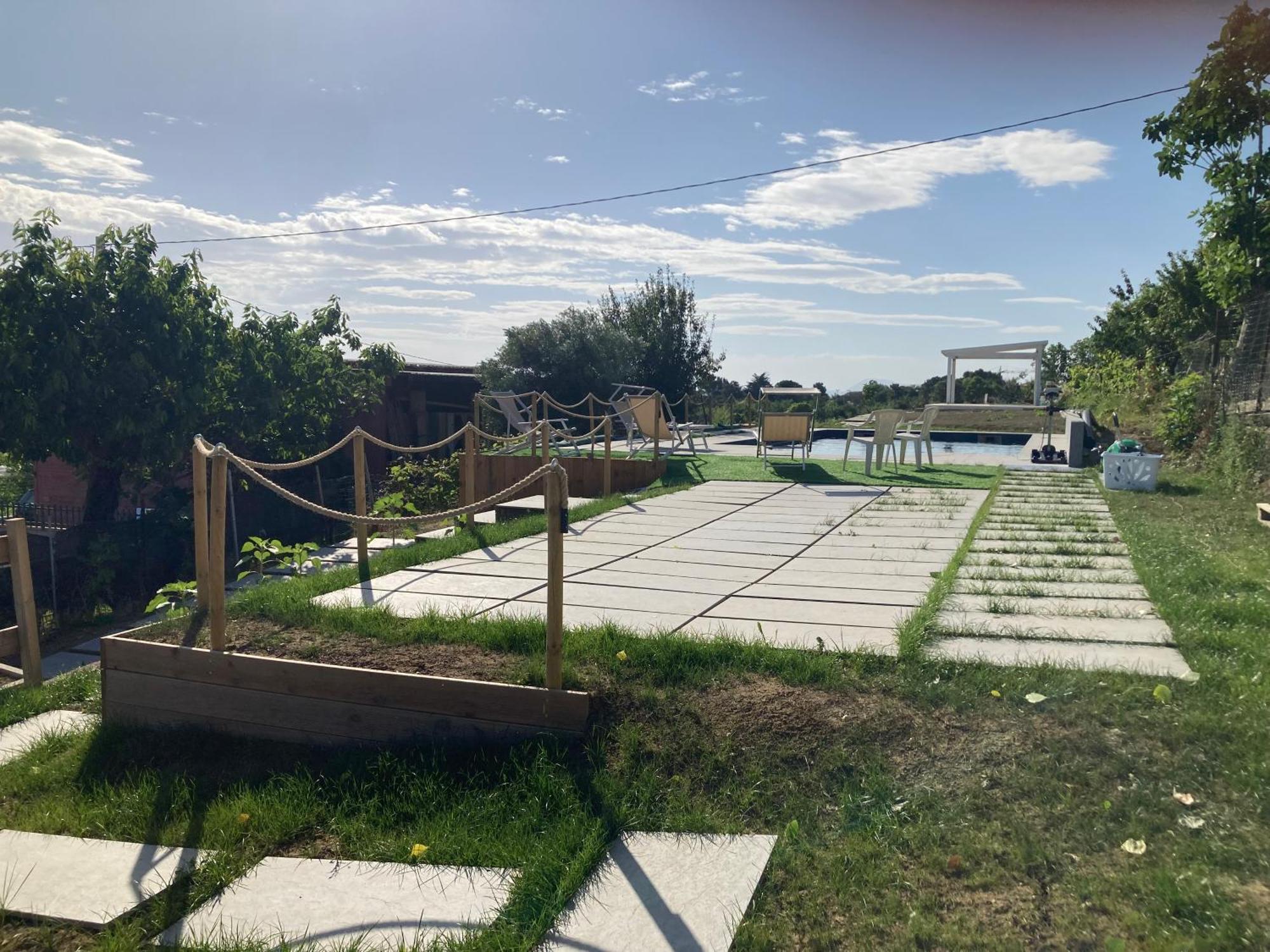 Immersa Tra Le Colline, Vicinissima Al Mare E Con Nuova Piscina *